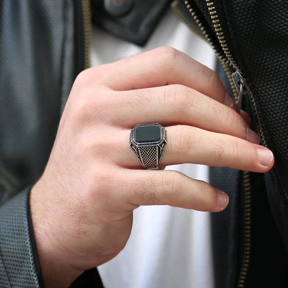 Siyah Oniks Taşlı Lale Desenli Gümüş Erkek Yüzük - 3