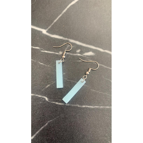 Buz Mavi Renkli Simli Sedefli Parlak Gümüş Aksesuarlı Çubuk Şekil Sallantılı Epoksi Küpe Hediyelik - Resim 4