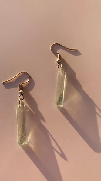 Parlak Mint Yeşili Renkli Gümüş Aksesuarlı Çubuk Şekilli Sallantılı El Yapımı Epoksi Küpe Hediyelık - 6