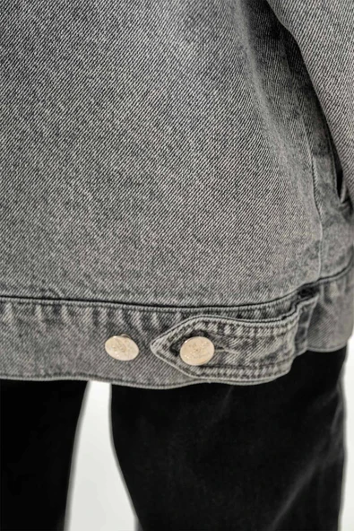 Çift Cepli Fermuarlı Göğüs Cepli Erkek Çocuk Kot Ceket - Resim 2