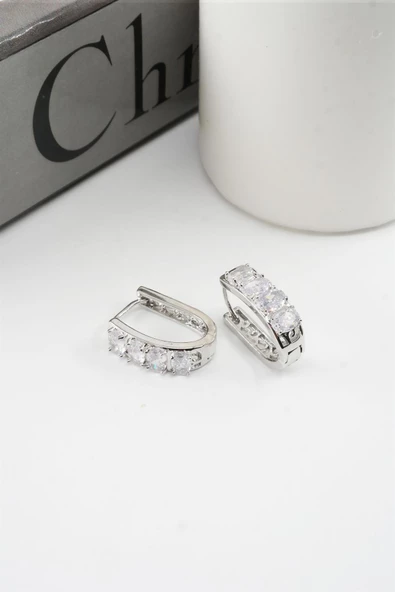 Kadın Vip Seri Baget  Zirkon Taşlı Halka Küpe ürün görseli