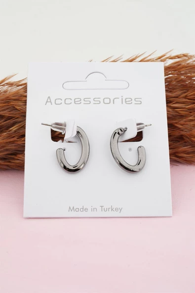 Kadın Minimal Geometrik Küpe ürün görseli