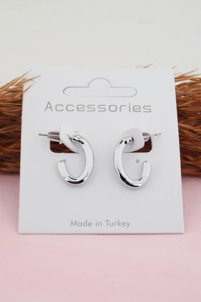 Kadın Minimal Geometrik Küpe ürün görseli