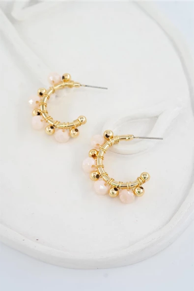 Kadın Özel Tasarım Toz Pembe Kristal Taş ve Boncuklu 3 cm Halka Küpe ürün görseli