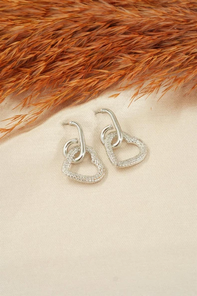 Kadın Özel Tasarım  Sallantılı Kalp Model Küpe ürün görseli