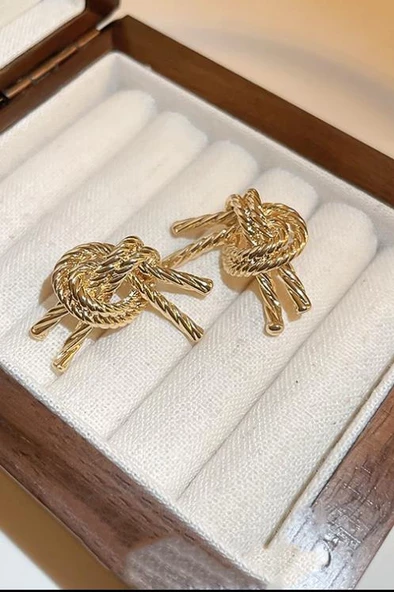 Kadın Özel Tasarım Dikenli Tel Figürlü Küpe 002 - Resim 5