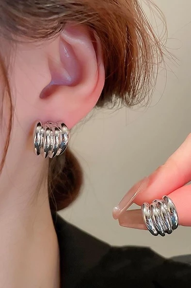 Kadın Özel Tasarım 1.5 cm Küpe- ürün görseli