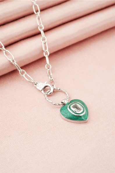 Kadın Özel Tasarım Yeşil Mineli Kilit Figürlü Kolye - Resim 3