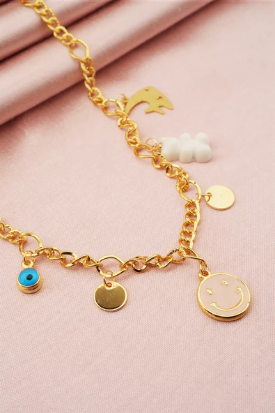 Kadın Özel Tasarım Beyaz Renk Karışık Figürlü Nazarlı Kolye ürün görseli