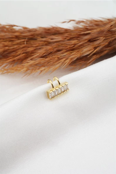 Kadın Altın Kaplama Baget Zirkon Taşlı Earcuf Kıkırdak Küpe ürün görseli