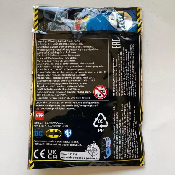 LEGO Super Heroes 212221 Robin and Heli-Pack - 2