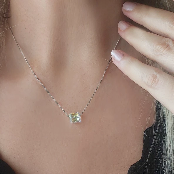 Vaoov 925 Ayar Gümüş Küp Swarovski Taşlı Kolye - Resim 4