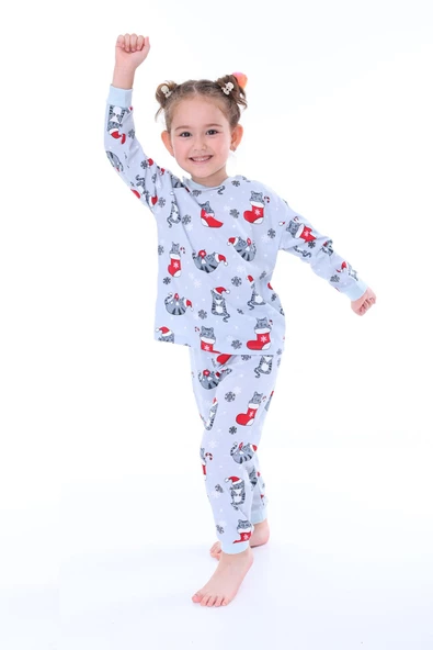 Yılbaşı Temalı Kedili Kız Çocuk Pijama Takımı - 4