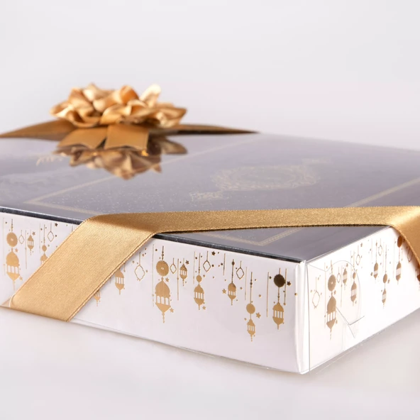 Kuran +  Seccade +  Tesbih Hediye Seti (Orta Boy, Termo Deri, Desenli Kutu, Siyah) - Resim 5