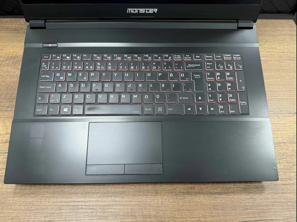Monster Abra A7 V12.1 Intel Core i5 10300H 16GB 256GB SSD GTX1650 17.3" FHD 120Hz (İKİNCİ EL) - 2