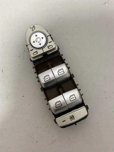 Mercedes C Class W205 Cam Açma Düğmesi 2059056811 - 3