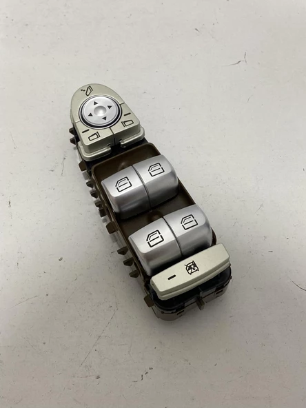 Mercedes C Class W205 Cam Açma Düğmesi 2059056811 - 2