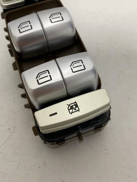 Mercedes C Class W205 Cam Açma Düğmesi 2059056811 - 5