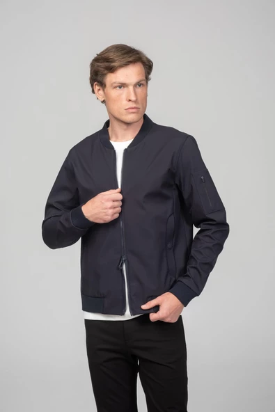 Erkek Teknolojik Kumaş Cepleri Dikişsiz Detaylı Mıknatıs İle Kendinden Kapanan Çift Açılır Fermuarlı Bomber Ceket - 6