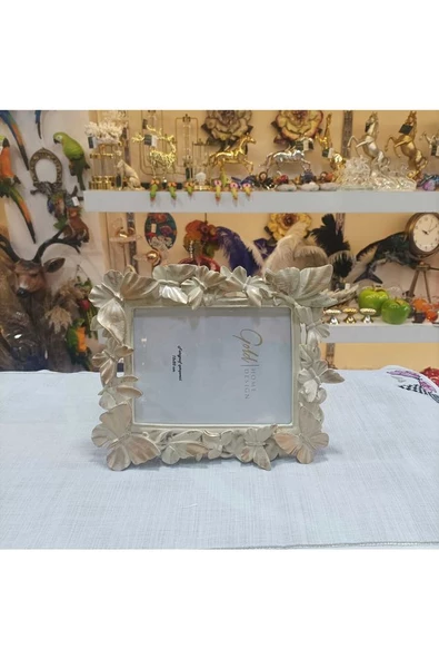 Fotoğraf çerçevesi kelebek desenli krem renk 15x20 - 2