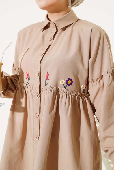Pileli Çiçek Nakışlı Gömlek Sütlü Kahve - 4