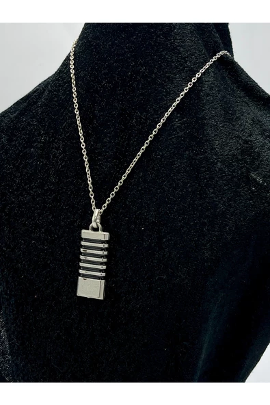 Gümüş Renk Zincir Figürlü Unisex Kolye