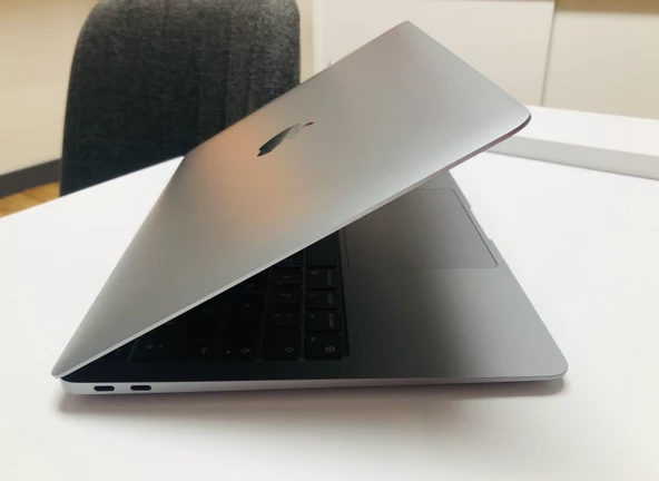 APPLE A2337 MACBOOK AİR 2020 M1 8GB RAM 256GB SSD - SIFIR AYARINDA , MAĞAZA GARANTİLİ - 3