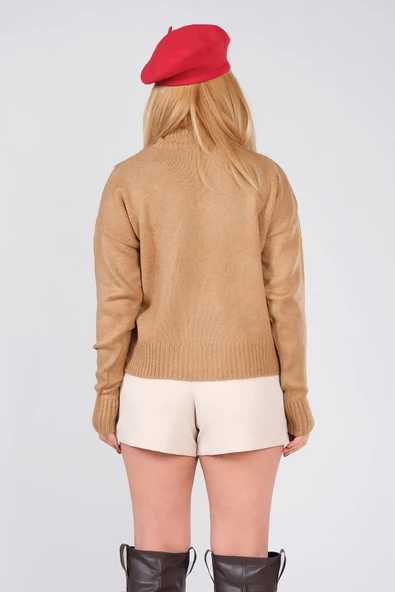 Kadın Çilek İşlemeli Dik Yaka Oversize Kazak Camel - 4