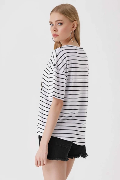 Kadın Çizgili Oversize Tshirt Beyaz - 5