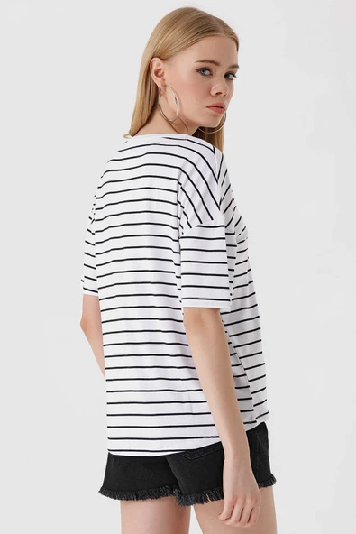 Kadın Çizgili Oversize Tshirt Beyaz - 4