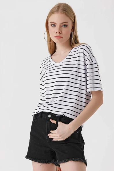 Kadın Çizgili Oversize Tshirt Beyaz