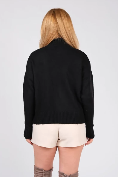 Kadın Çilek İşlemeli Dik Yaka Oversize Kazak Siyah - Resim 6