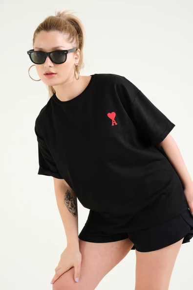 Kadın Nakışlı Oversize T-Shirt Siyah