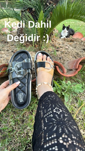 Şerit Detay , Şeffaf Tokalı Baklava Ped Üst Kalite Şık Terlik - 2