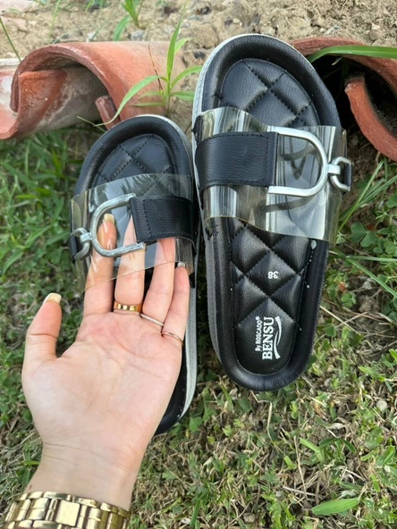 Şerit Detay , Şeffaf Tokalı Baklava Ped Üst Kalite Şık Terlik - 3