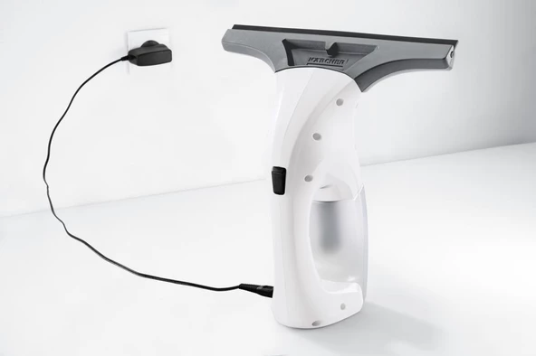 KARCHER WV1 PLUS CAM TEMİZLEME APARATI BEYAZ - 2