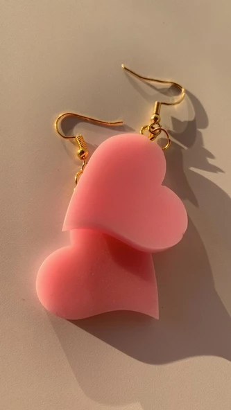 Parlak Pembe Renkli Kalp Şekilli Gold Aksesuarlı Küpe El Yapımı Epoksi Hediyelik - Resim 7