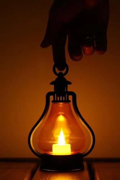 Led Mum Vintage Retro Gaz Lambası Tipi Pilli Dumansız Alevli Dekoratif Yapay Mum Işıldak El Lambası - Resim 2