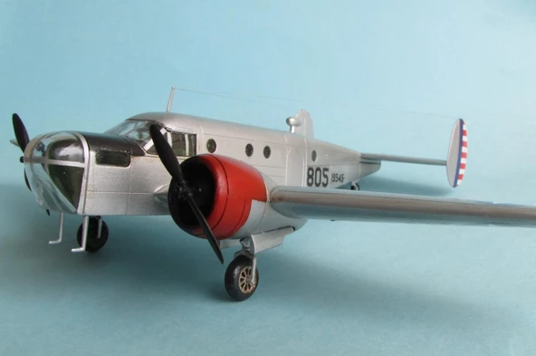 Beechcraft At 11 Kansan PM Model Demonte Plastik Uçak Maket Kiti - 2