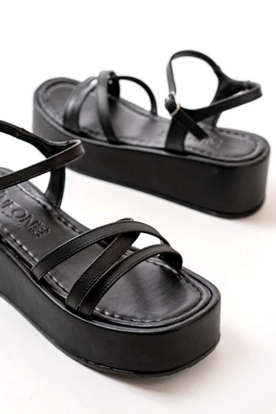 Siyah Dolgu Kadın Sandalet - 2