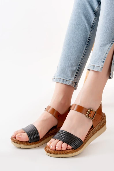 Siyah Ortopedik Hakiki Deri Dolgu Kadın Sandalet - 4