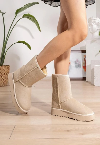 Hugg Kalın Taban İçi Yünlü Kısa Kadın Bot - Resim 5