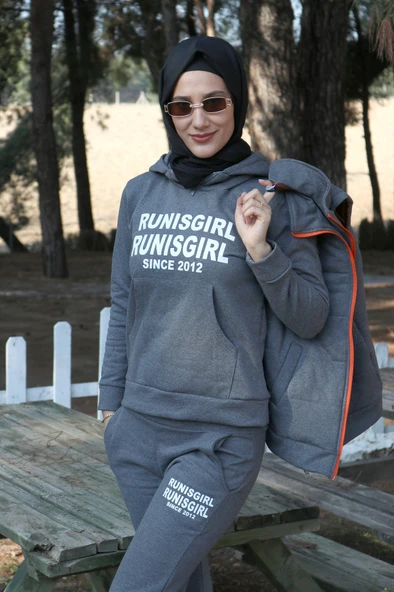 Günlük Kışlık Şık ve Rahat Üçlü Kadın Tesettür Eşofman Takımı - Resim 3