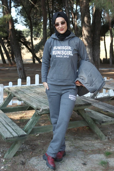 Günlük Kışlık Şık ve Rahat Üçlü Kadın Tesettür Eşofman Takımı - Resim 2