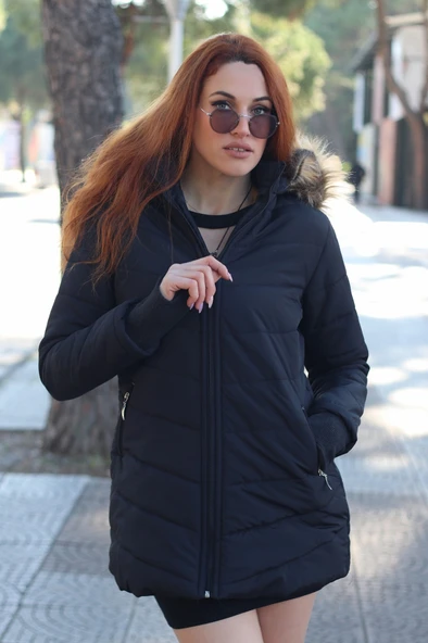 Kışlık Eldivenli Kapüşonu Kürklü Kadın Şişme Mont - Resim 5