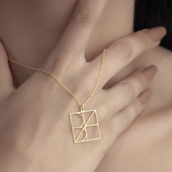 925 Ayar Gümüş Stilize Edilmiş Harf Kolye ürün görseli 1