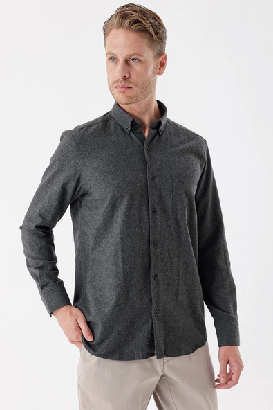 Siyah Uzun Kollu Gabardin Sert Yaka Cepli Casual Comfort Fit Rahat Kesim Gömlek 1004235108