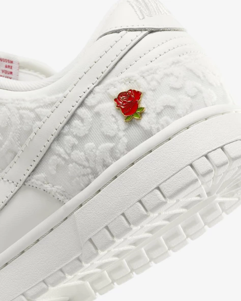 NIKE DUNK LOW GIVE HER FLOWERS - Resim 5