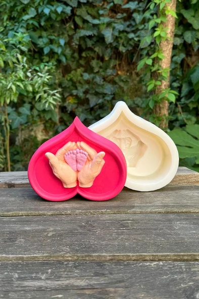 Heart Hands Tekli Silikon Mum Kalıbı ürün görseli