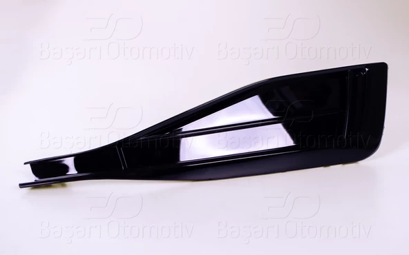 TAMPON IZGARASI SAG SISSIZ PARLAK SIYAH VW PASSAT 19 >